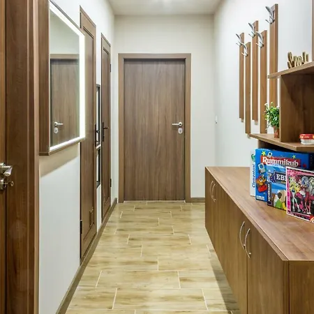Apartament Five Guests Close To City Center And Sea Garden