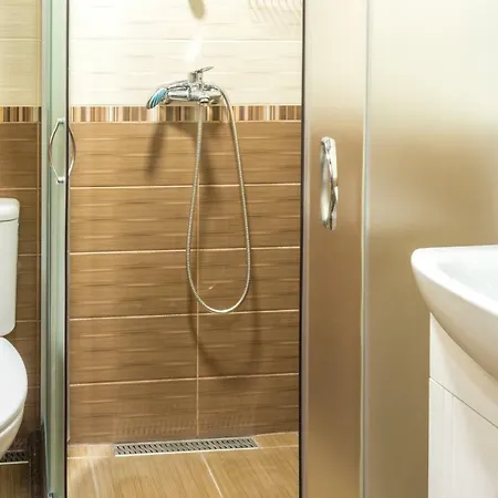 Apartament Five Guests Close To City Center And Sea Garden *
